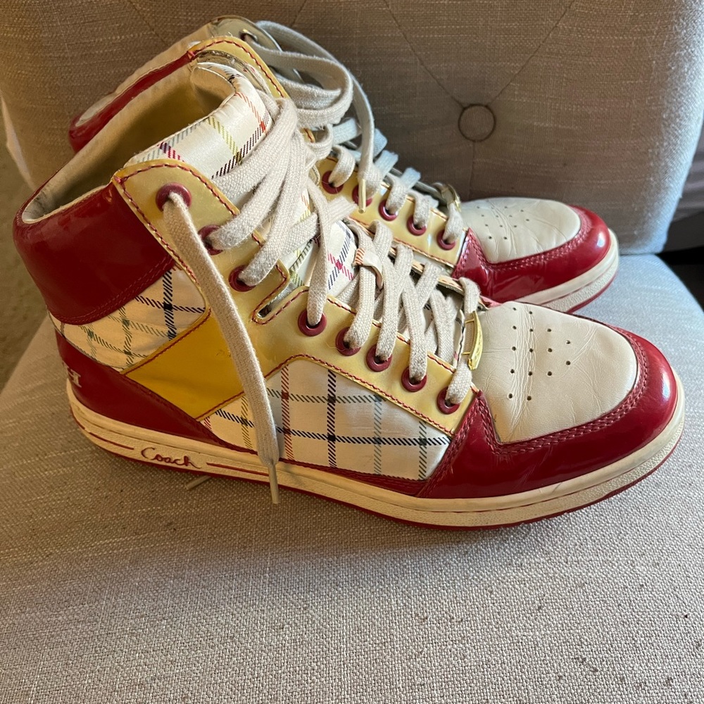 COACH Norra High Top Shoes!!